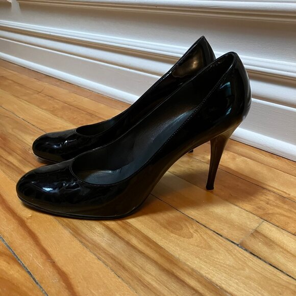 Stuart Weitzman Swoon almond toe stiletto pump in black patent size 10.5M - Picture 2 of 10